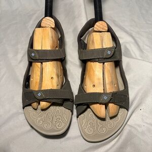 Columbia Womens 9 Walking Sandals Sunlight Hook & Loop Gray(taupe)